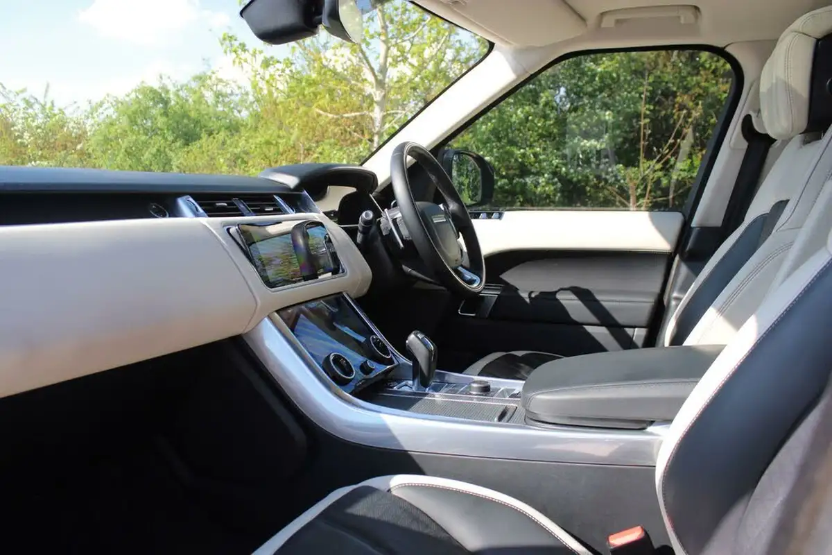 2019-land-rover-range-rover-sport-30-sdv6-hse-dynamic-big-20