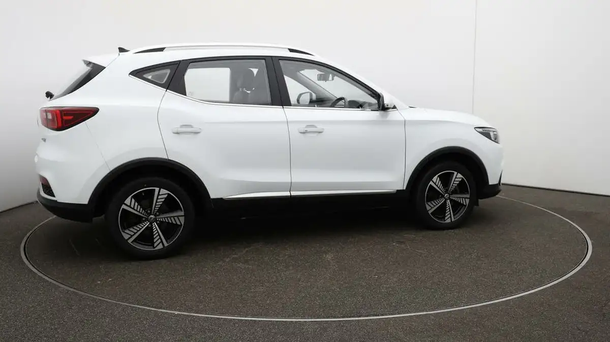 2021-mg-zs-suv-e-exclusive-ev-big-42