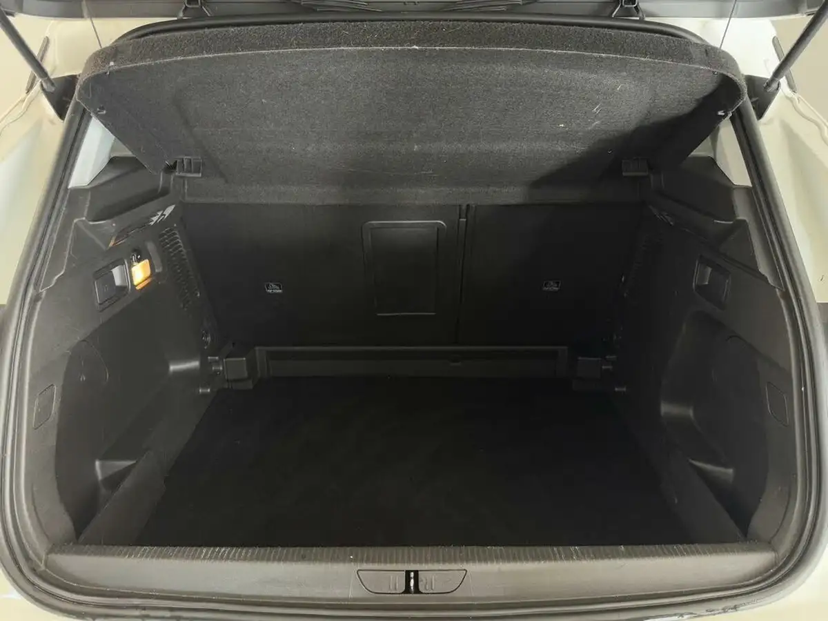 2021-vauxhall-grandland-x-15td-elite-nav-big-33