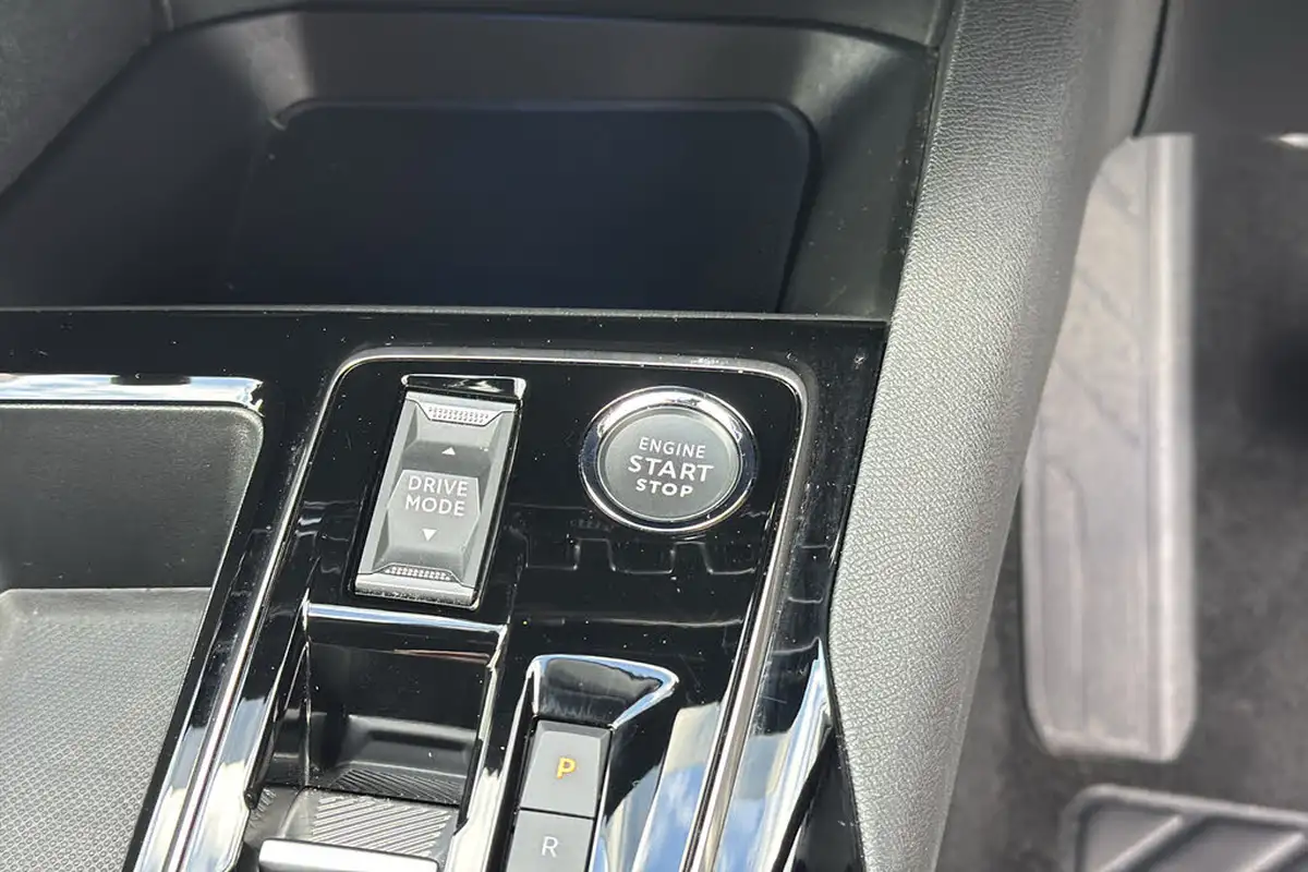 2023-peugeot-3008-suv-12-puretech-allure-premium-eat8-big-20