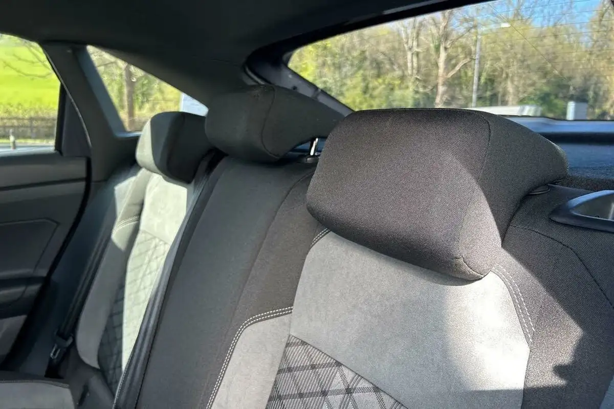 2022-volkswagen-taigo-10-tsi-r-line-dsg-big-27