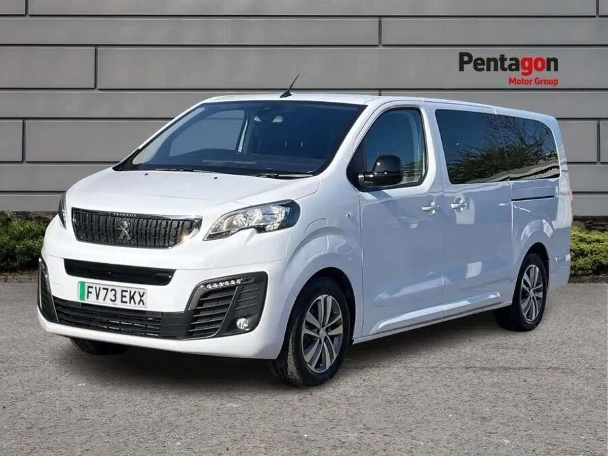 2023-peugeot-traveller-e-business-vip-long-big-2