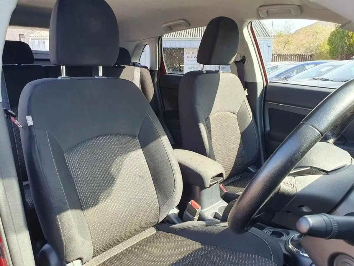 2016-mitsubishi-asx-16d-zc-m-big-13