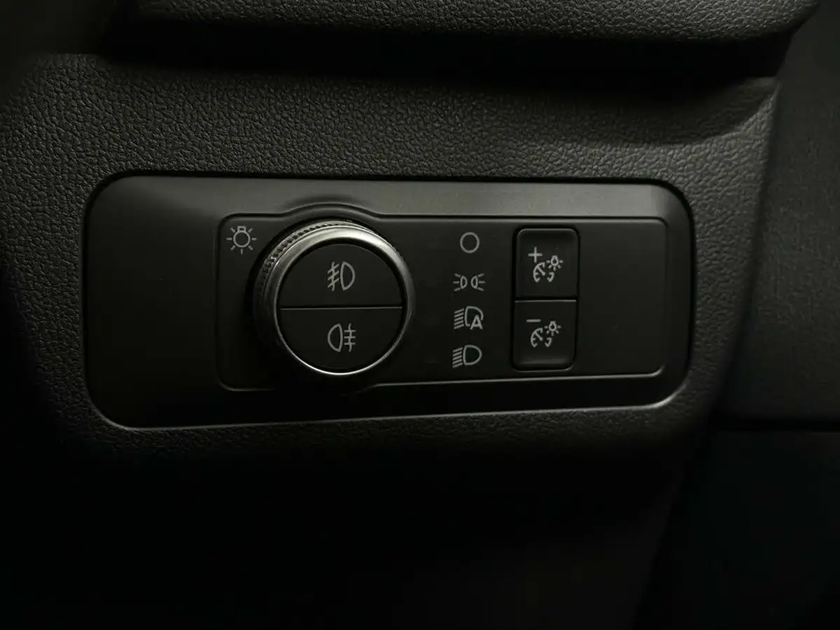 2020-ford-kuga-15-titanium-first-edition-big-15