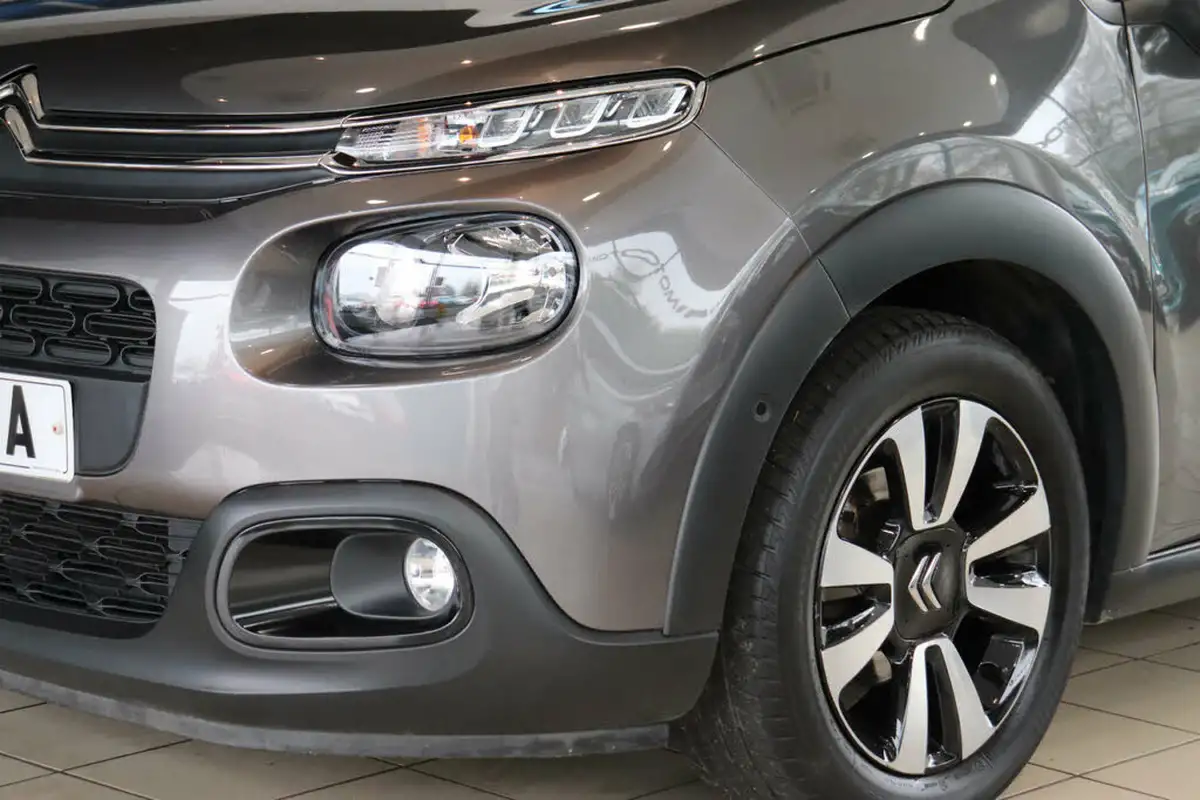 2018-citroen-c3-12-puretech-flair-110ps-ss-eat6-big-59