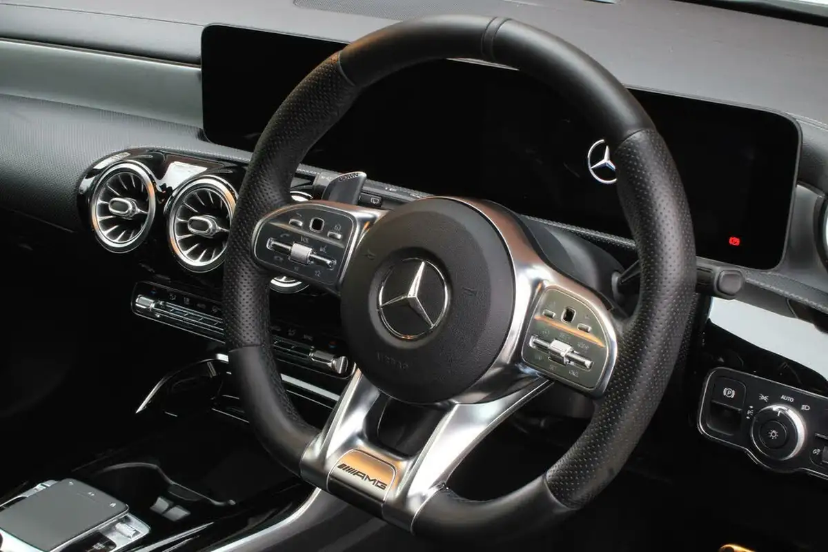 2019-mercedes-benz-a-class-20-a35-amg-premium-plus-hatchback-5d-big-8