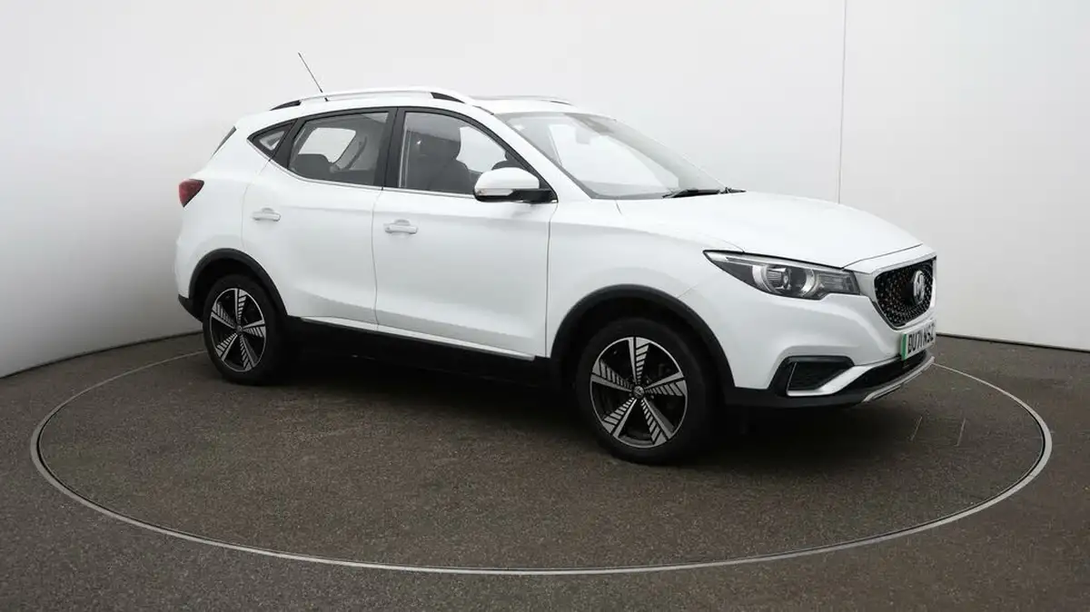 2021-mg-zs-suv-e-exclusive-ev-big-39