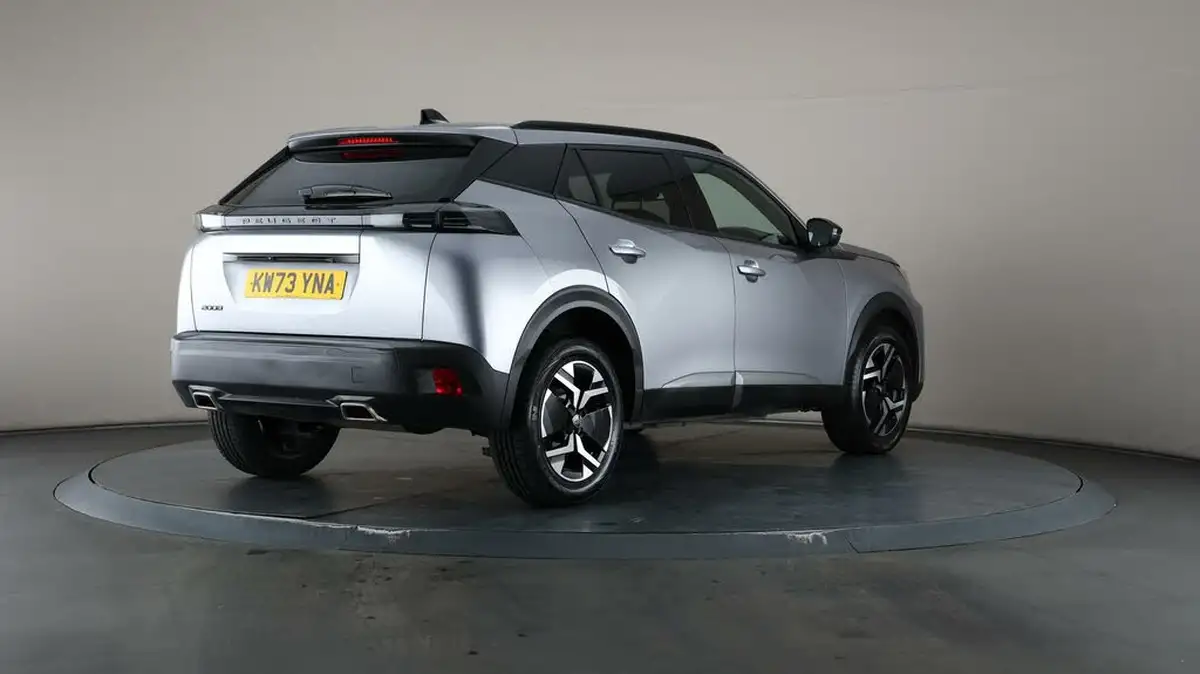 2023-peugeot-2008-suv-12-puretech-allure-big-58