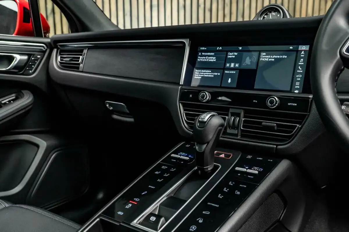 2021-porsche-macan-29-v6-gts-440ps-big-24