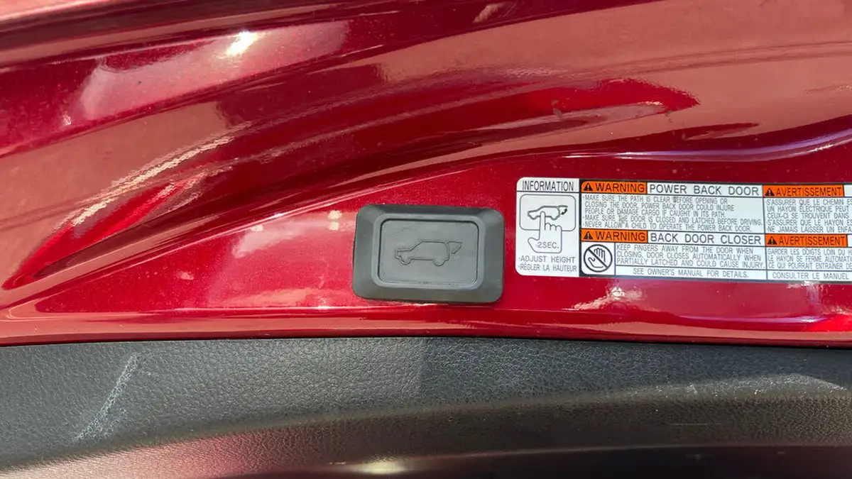 2018-toyota-rav4-25-vvt-i-icon-tech-big-36