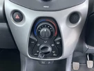 2015-toyota-aygo-10-vvt-i-x-play-3d-small-39