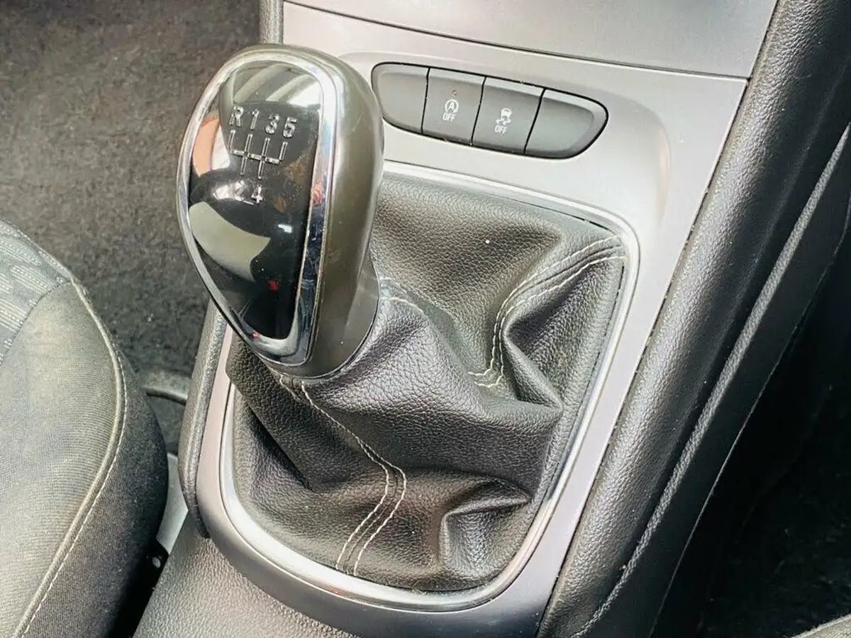 2018-vauxhall-astra-10i-turbo-tech-line-nav-ssecotec-hatchback-big-28