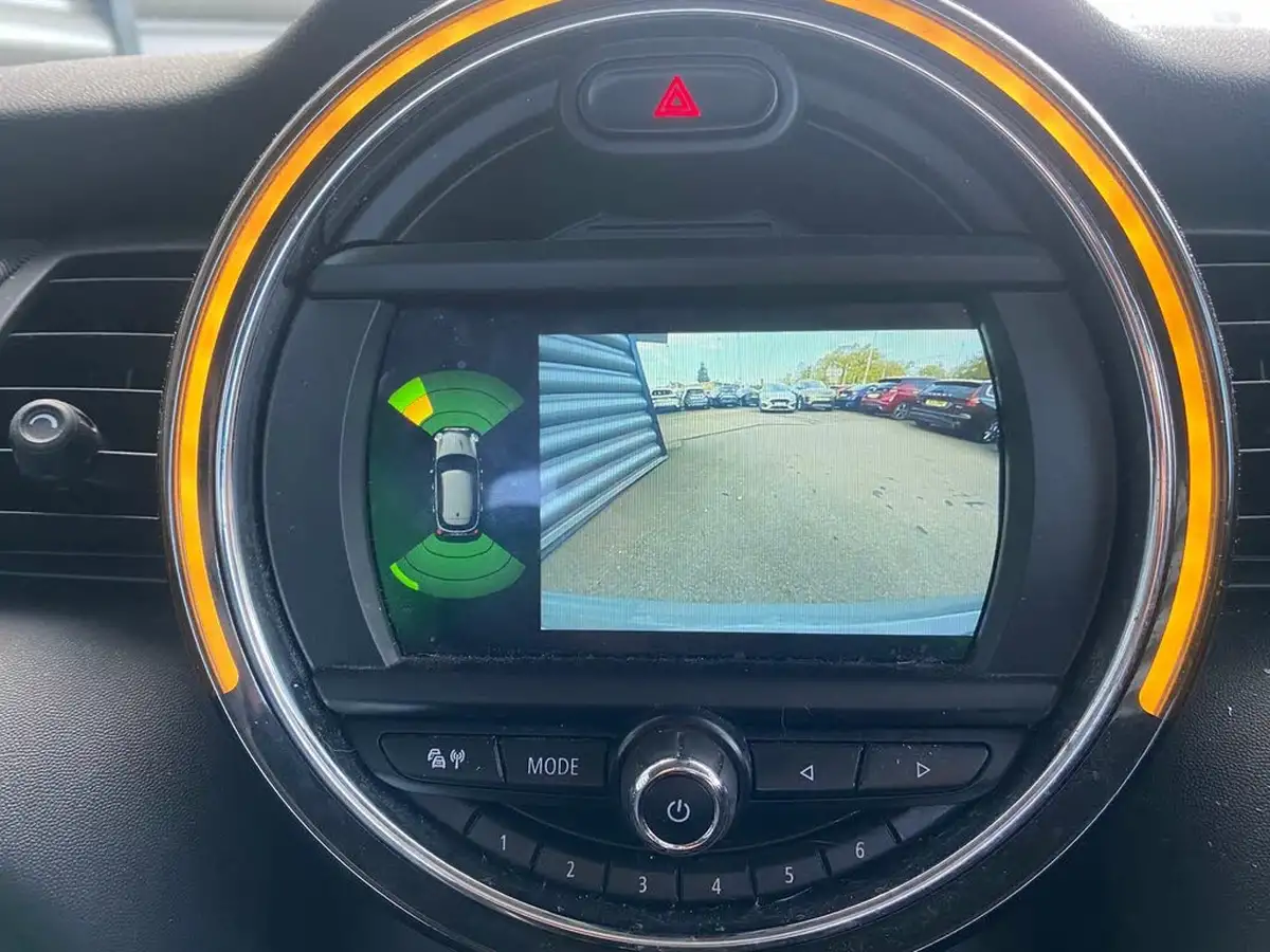 2019-mini-cooper-15-cooper-exclusive-134bhp-hatchback-5d-auto-big-24