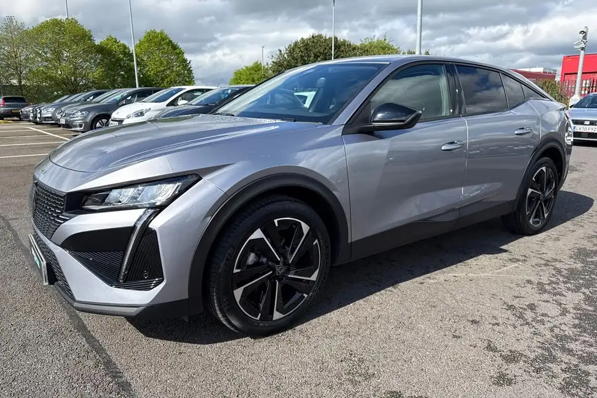 2023-peugeot-408-12-puretech-allure-premium-big-26