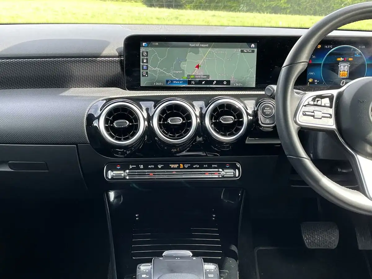 2021-mercedes-benz-a-class-13-a180-sport-executive-edition-hatchback-5d-7g-dct-big-32