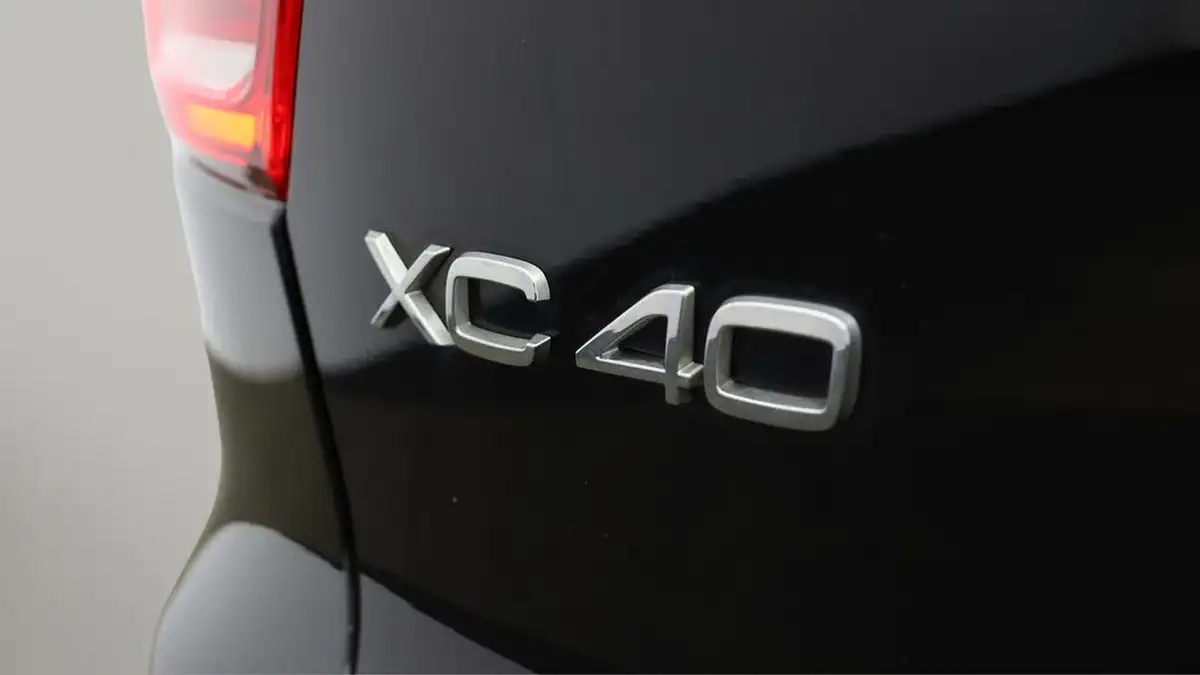 2021-volvo-xc40-15-t3-inscription-pro-163bhp-big-19