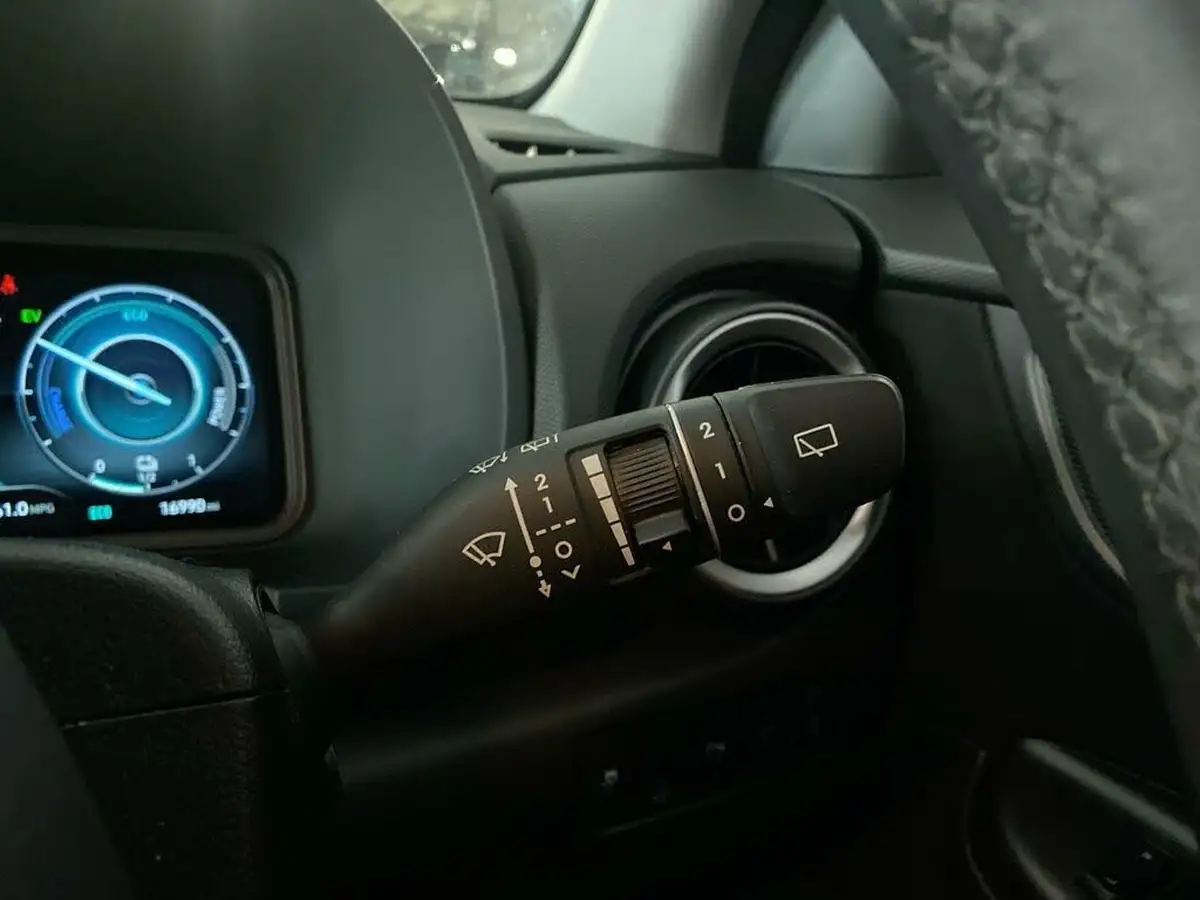 2022-hyundai-kona-16-gdi-se-connect-big-32