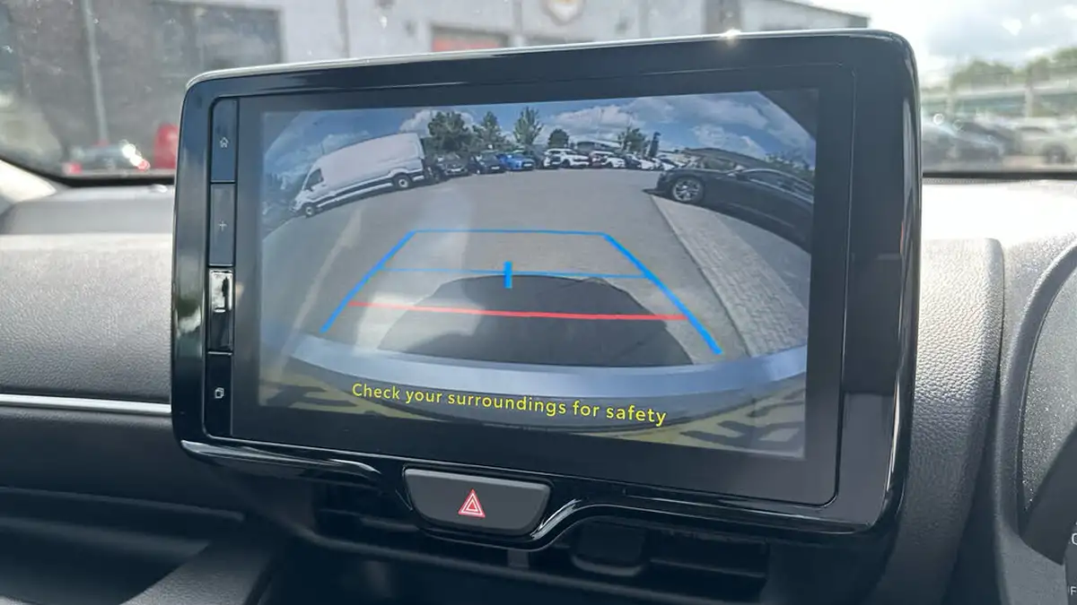 2024-mazda-mazda2-15-centre-line-big-27