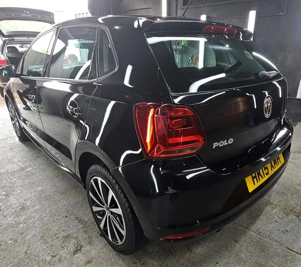 2015-volkswagen-polo-12-tsi-se-5d-big-2