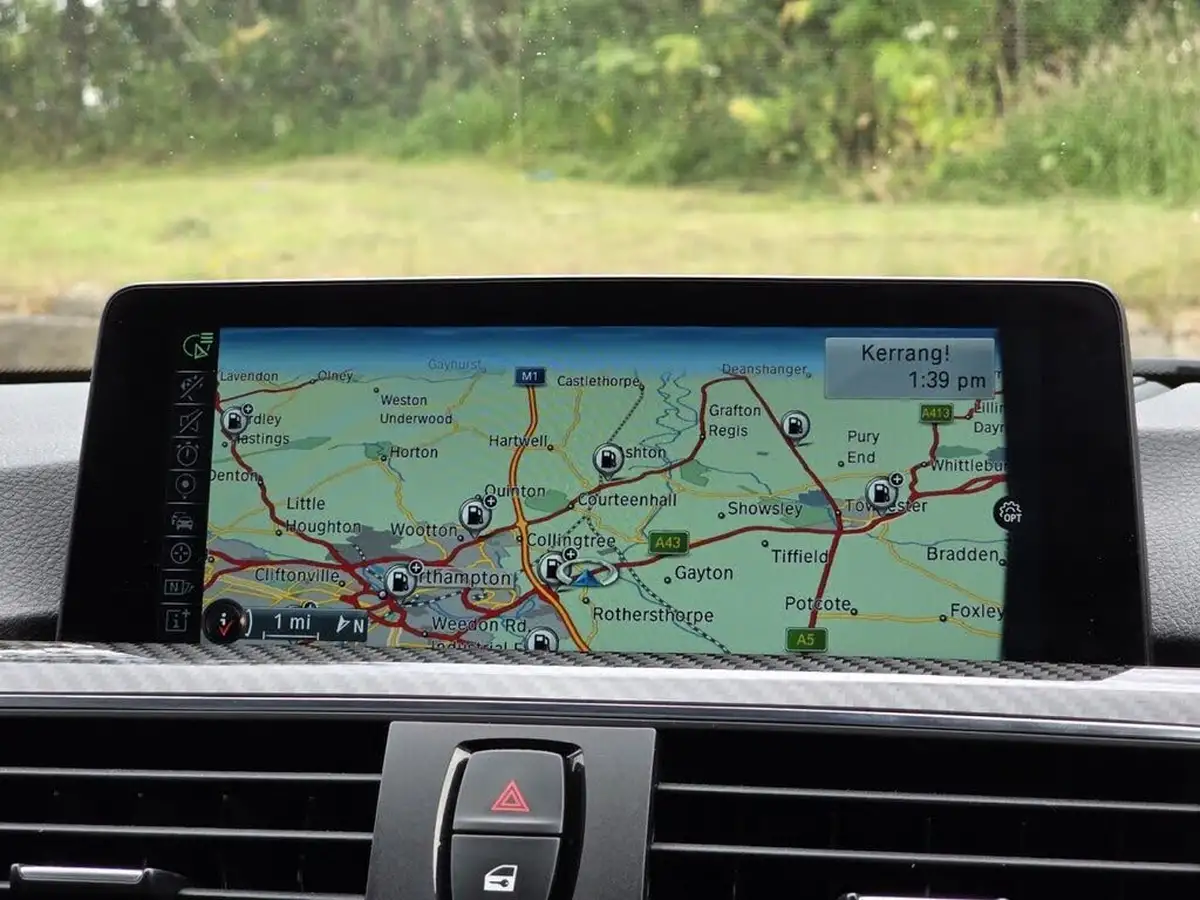 2015-bmw-4-series-30-m4-425bhp-ss-coupe-m-dct-big-28