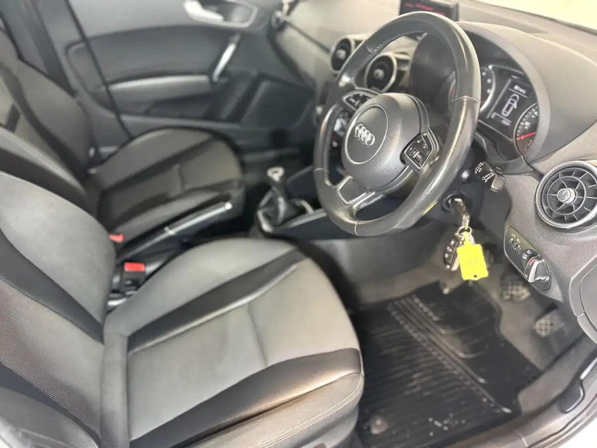 2017-audi-a1-14-tfsi-sportback-5d-big-10