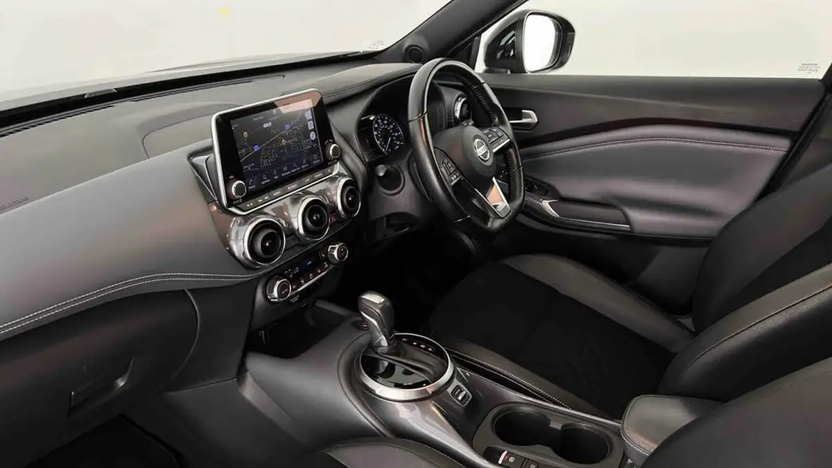 2020-nissan-juke-10-dig-t-tekna-117ps-dct-big-2