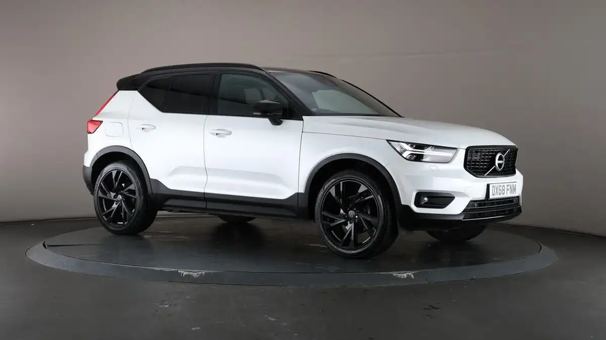 2018-volvo-xc40-15-t3-r-design-pro-big-56