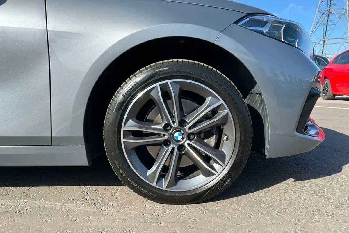 2022-bmw-1-series-15-118i-sport-dct-big-7