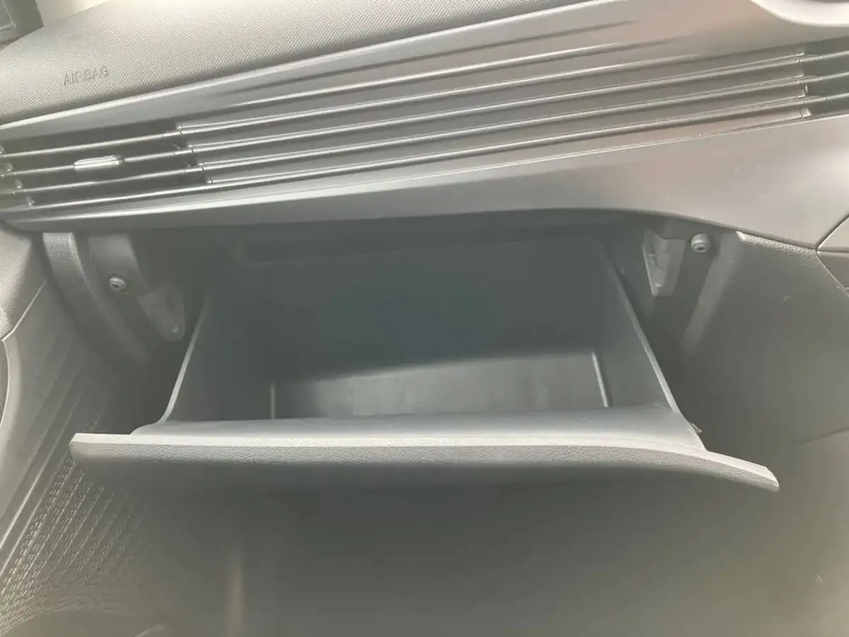 2021-hyundai-i20-10-t-gdi-se-connect-eclutch-imt-big-36