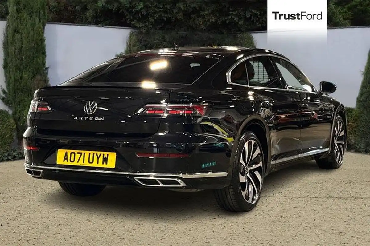 2022-volkswagen-arteon-20-tsi-r-line-fastback-big-3