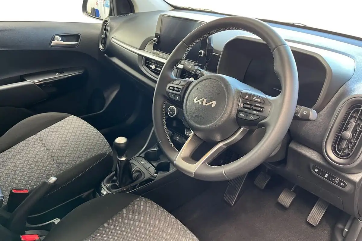 2024-kia-picanto-10-2-big-9