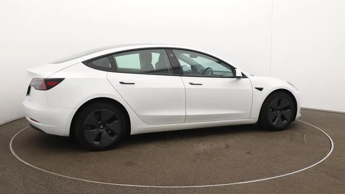 2021-tesla-model-3-e-long-range-4x4-big-50