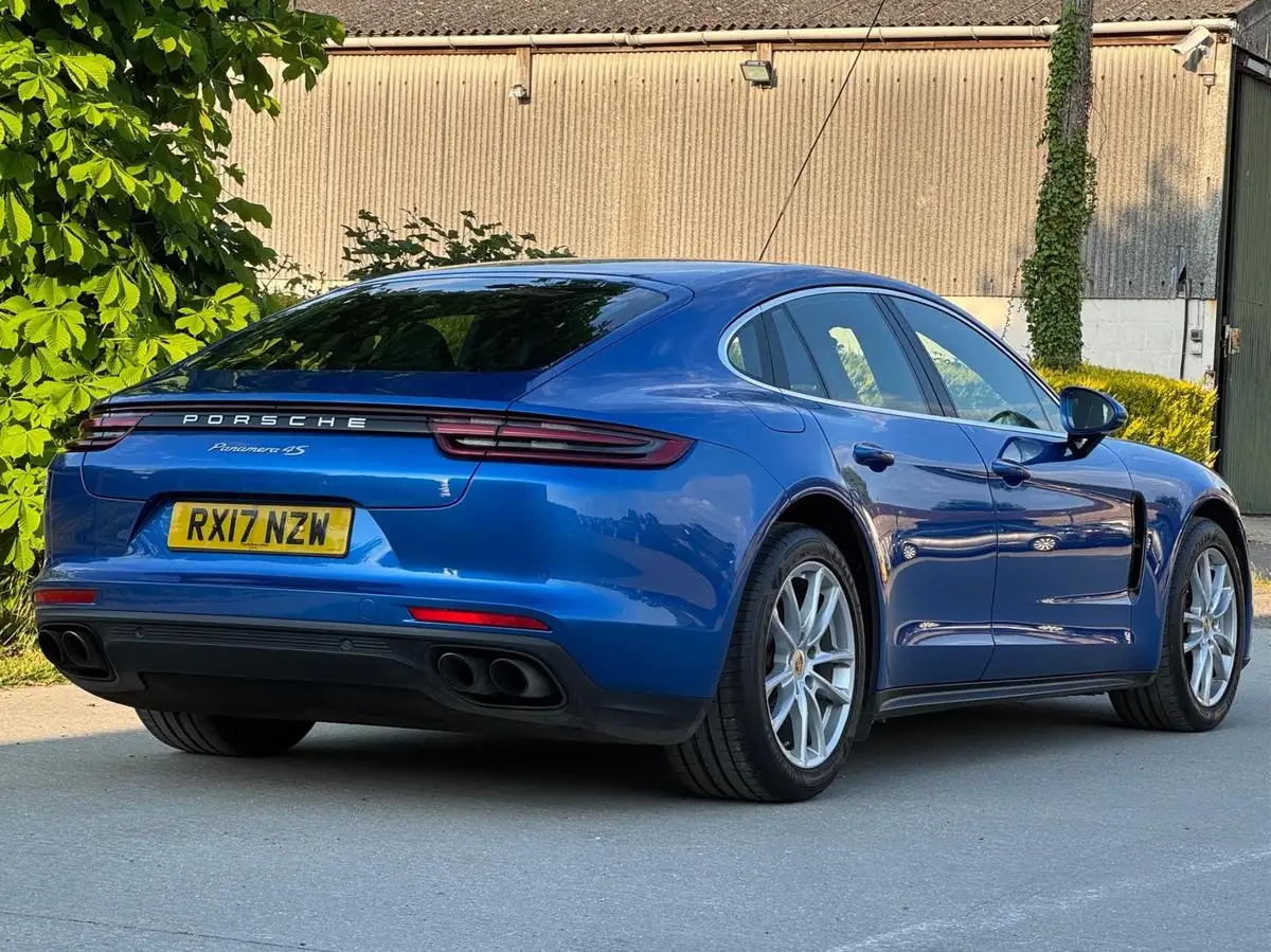 2017-porsche-panamera-29-v6-4s-hatchback-big-2