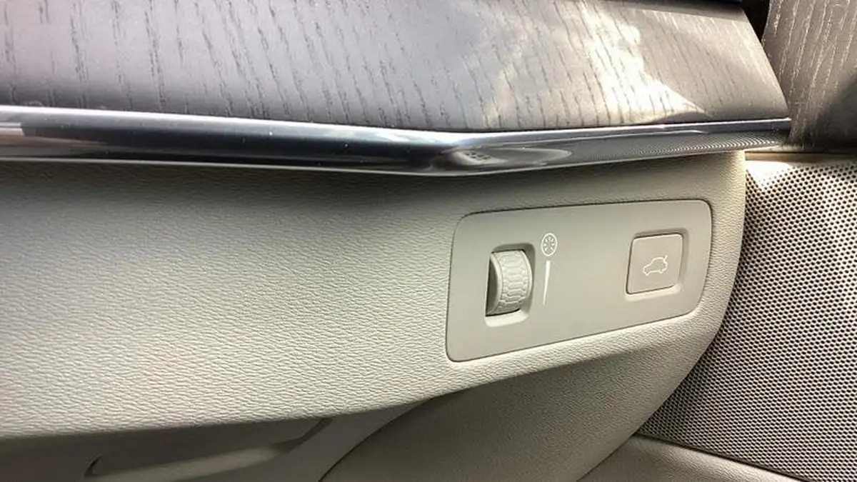 2020-volvo-xc90-20-b5-inscription-big-61