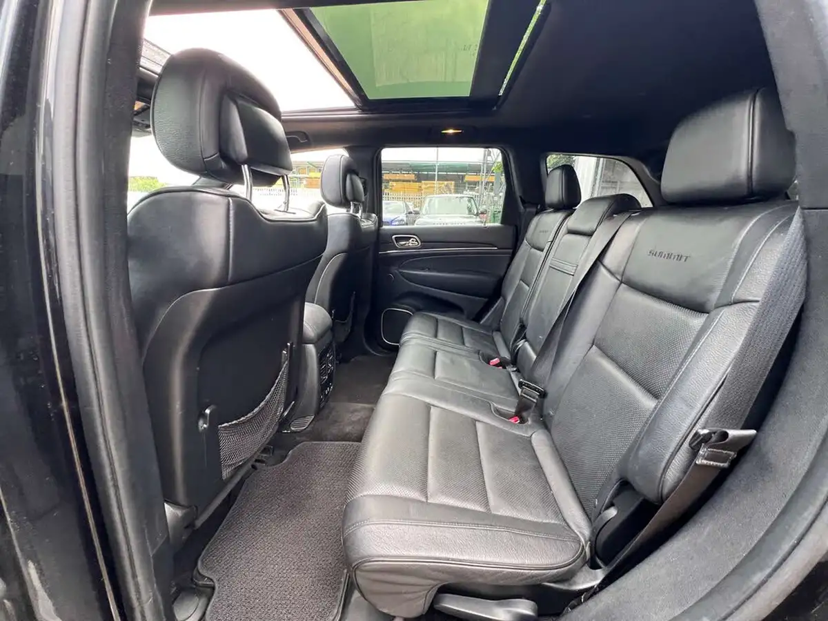 2016-jeep-grand-cherokee-30crd-summit-big-25