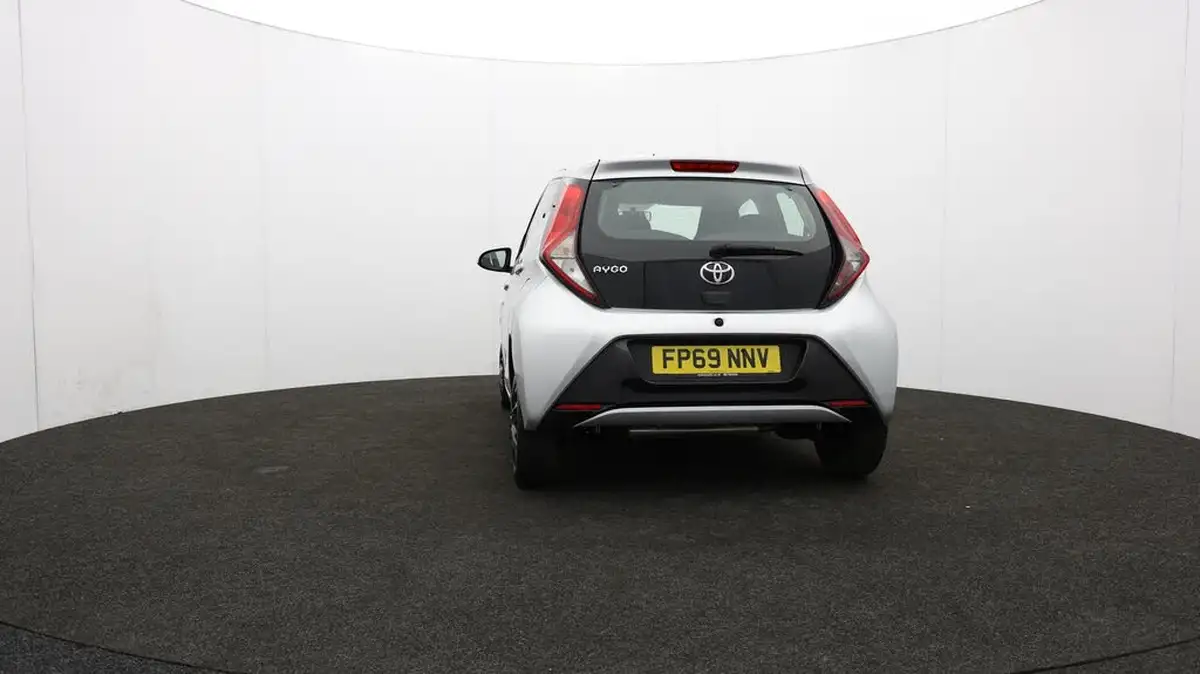 2019-toyota-aygo-10-vvt-i-x-play-big-37