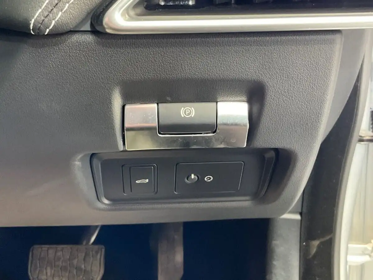 2019-jaguar-xe-20i-r-dynamic-s-250ps-big-29