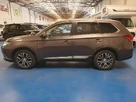 2017-mitsubishi-outlander-22di-d-3-small-5
