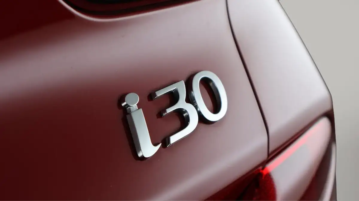2019-hyundai-i30-14-t-gdi-n-line-nav-hatchback-big-21