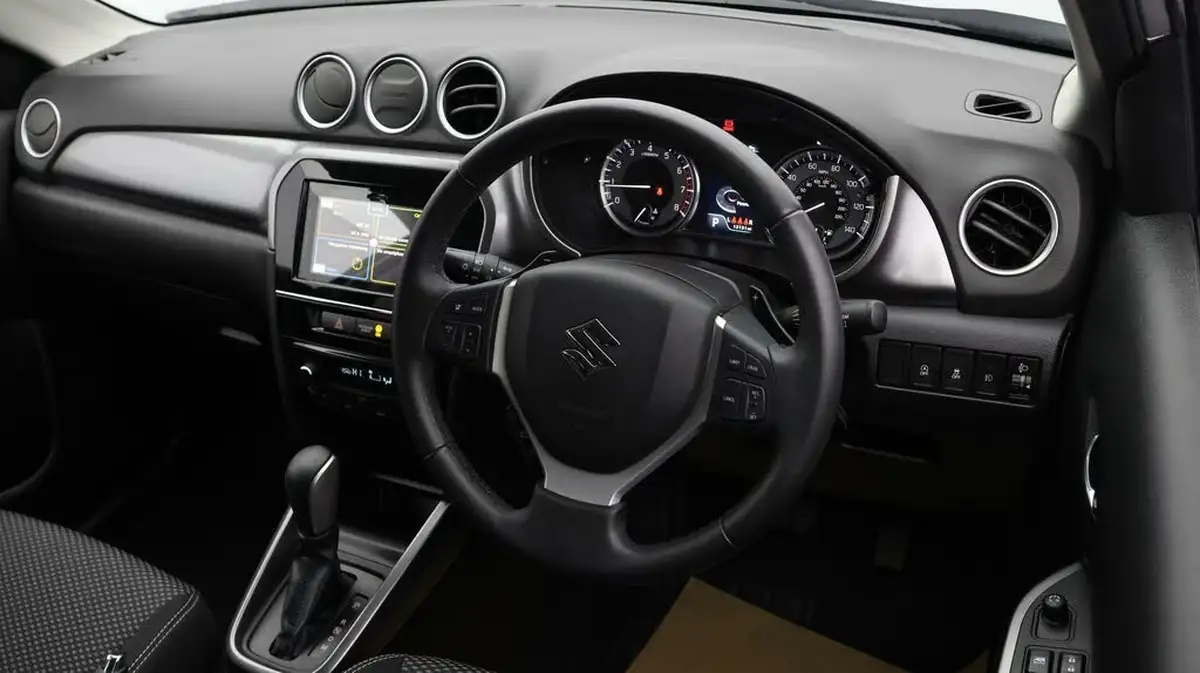 2020-suzuki-vitara-14-boosterjet-sz-t-140ps-auto-big-8