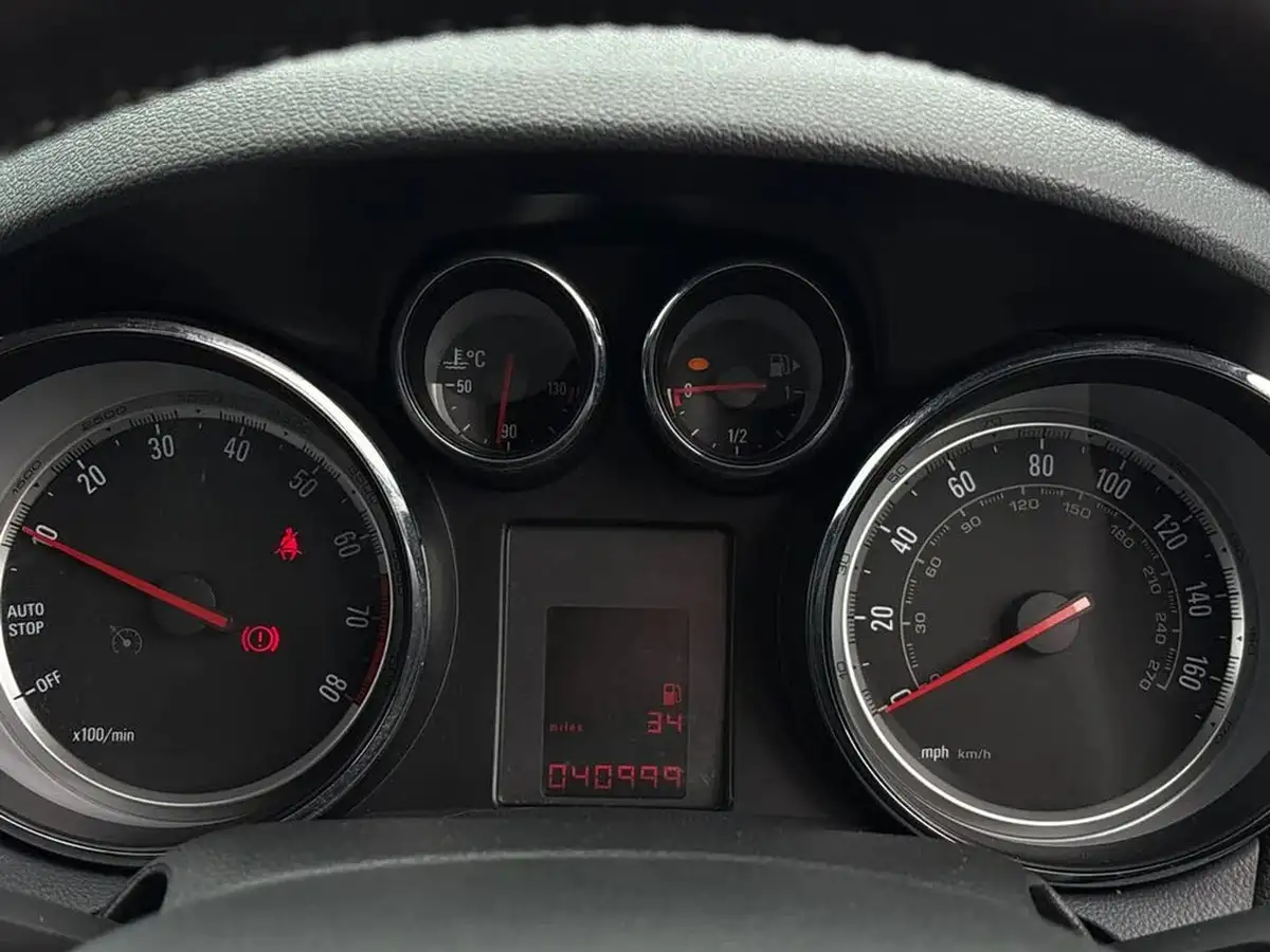 2016-vauxhall-mokka-16-se-big-15