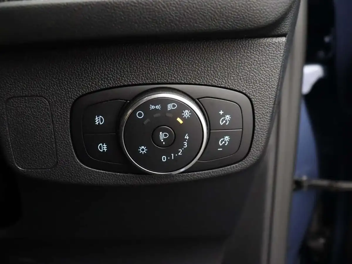 2023-ford-focus-10t-st-line-125ps-estate-big-32
