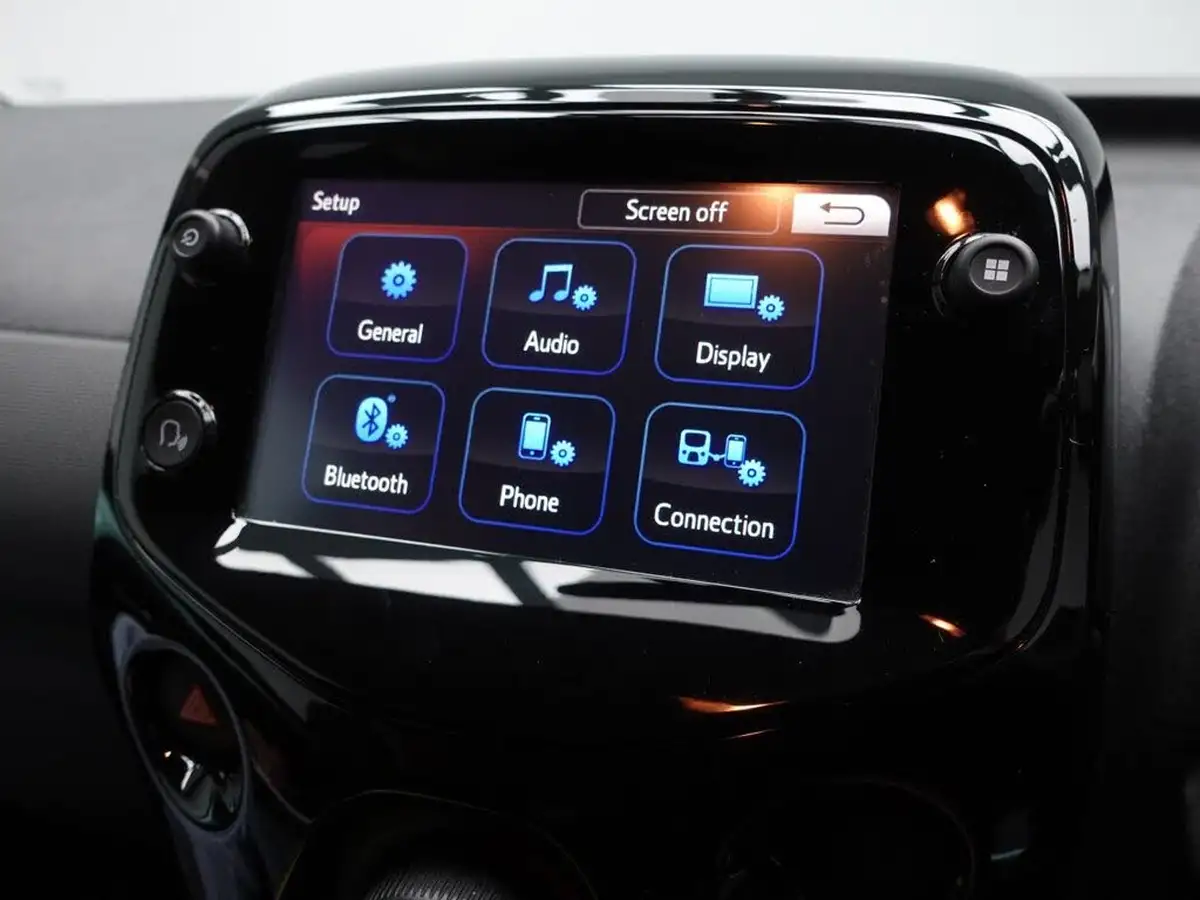2018-citroen-c1-10-vti-flair-72ps-5d-big-28