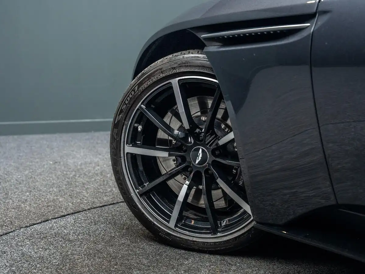 2022-aston-martin-db11-40-v8-volante-528bhp-ss-big-10