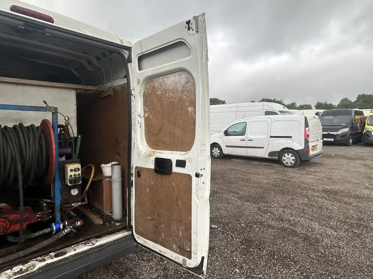 2017-citroen-relay-20bluehdi-35-l3h2-enterprise-130eu6-big-12