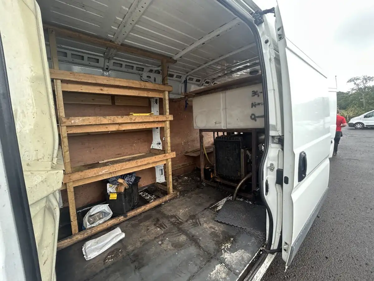 2017-citroen-relay-20bluehdi-35-l3h2-enterprise-130eu6-big-8