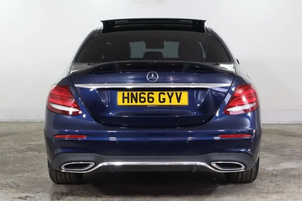 2016-mercedes-benz-e-class-20d-e220d-amg-line-premiumss-saloon-4d-big-4