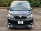 2015-toyota-voxy-18-hybrid-small-17