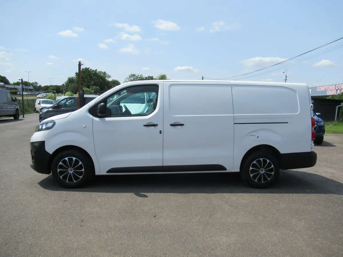2020-vauxhall-vivaro-15td-2900-l2h1-edition-big-3