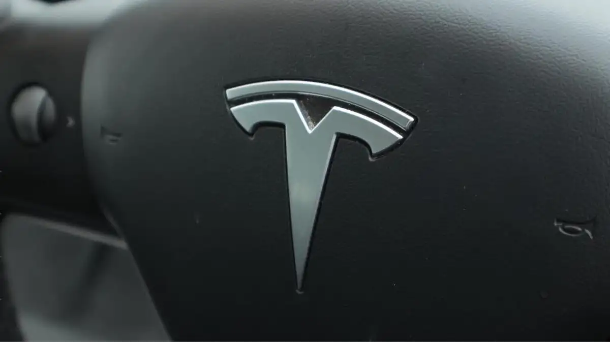 2021-tesla-model-3-e-standard-plus-big-36